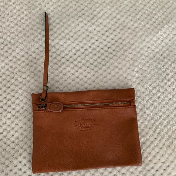 GH Bass and Co bag - Picture 8 of 8